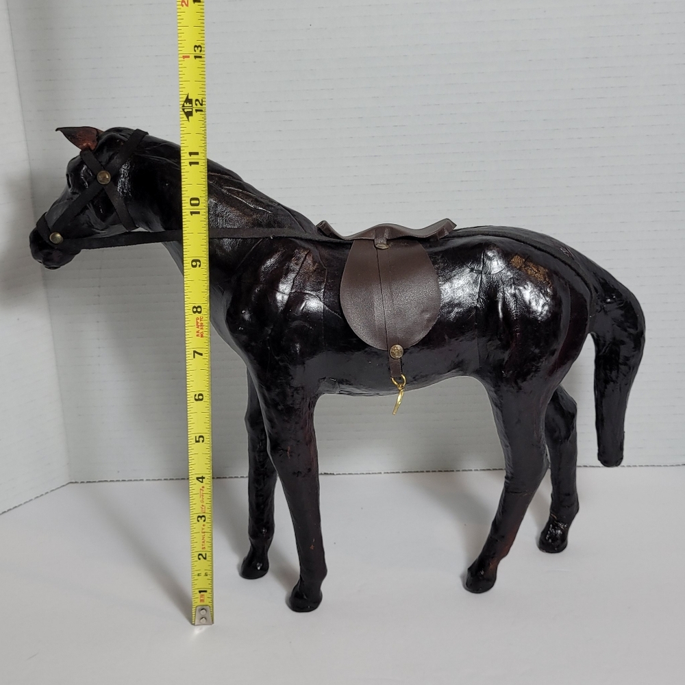 Vintage Brown Leather Wrapped Horse Statue Figure With Saddle - Picture 11 of 12
